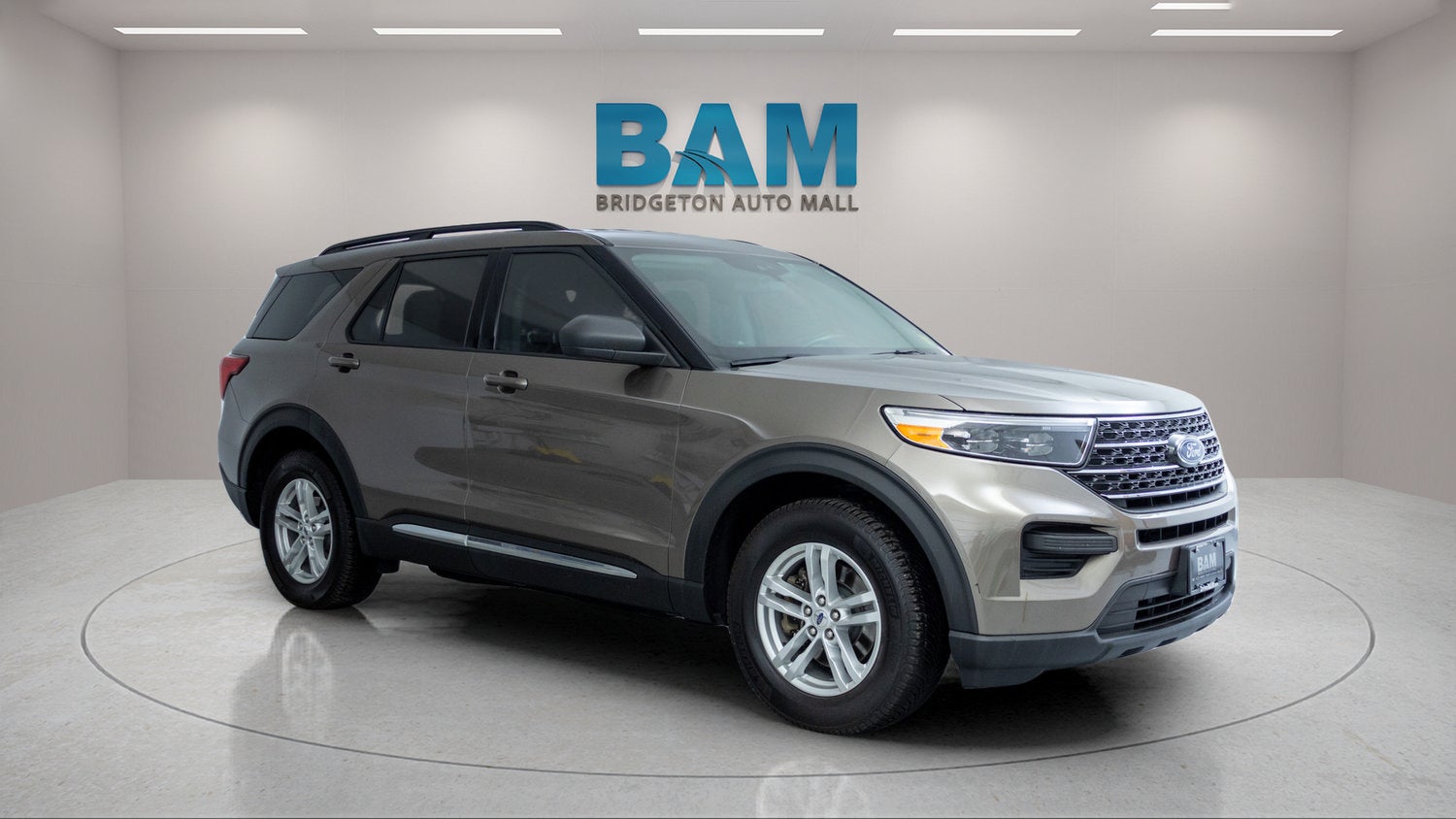 2021 Ford Explorer XLT in Gray — front three-quarter view